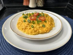 Miojo Cremoso com Queijo Cheddar